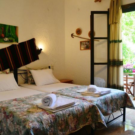 Spiros Rooms Panormos  Exterior foto
